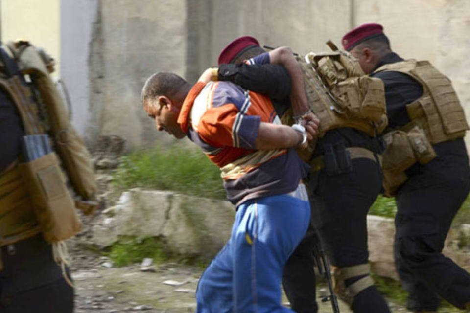 Tiroteios e ataques a bomba matam 26 no Iraque