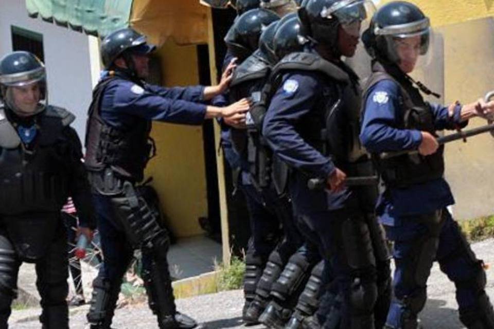 Policiais gays da Venezuela devem esconder orientação sexual