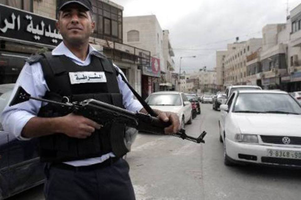 Palestina prende dezenas de membros do Hamas na Cisjordânia