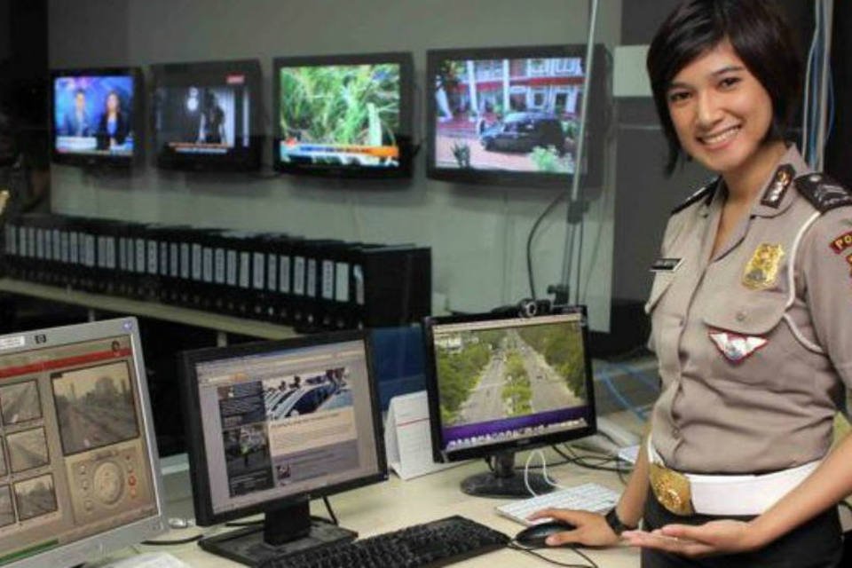 Polícia da Indonésia exige teste de virgindade a candidatas