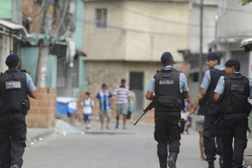 Forças Armadas vão ocupar favelas da Maré após ataques