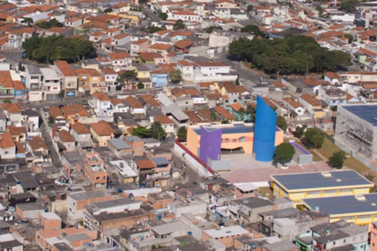 
	Vista a&eacute;rea do Polo Educacional e Cultural de Heli&oacute;polis, projetados por Ruy Ohtake
 (Leonardo Finotti)