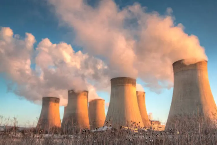 Poluição: custos reduziram à medida que legislação ambiental da UE e a redução do ritmo das economias contiveram as emissões de gases poluentes (Getty Images)