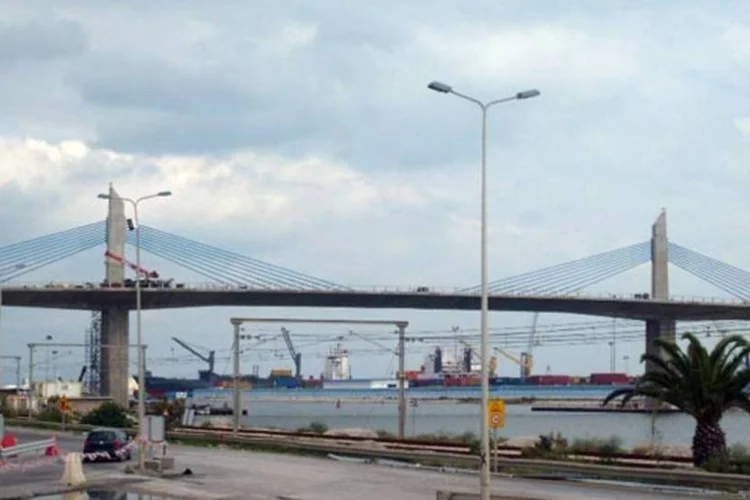 Ponte em Radès, na Tunísia: todas as viagens de Thomas Cook ao país foram canceladas (Wikimedia Commons)