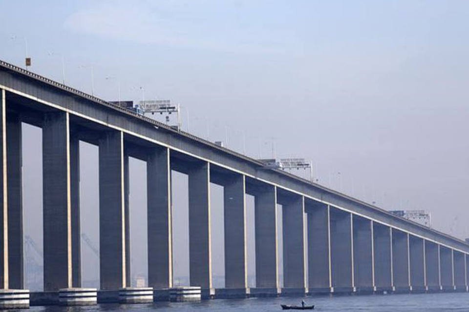 Travessia da Ponte Rio-Niterói passou de 1 hora na saída para feriado