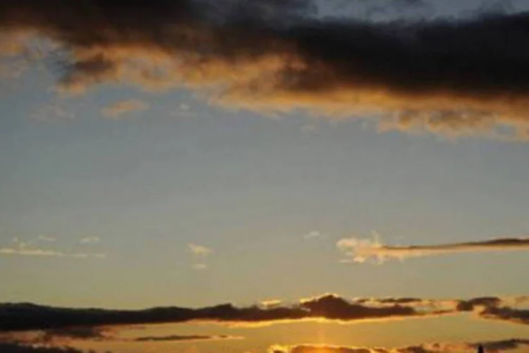 Pôr-do-sol em Roma: os mini-LEDs podem criar formas móveis como nuvens e reproduzir a luz do dia, nascer e pôr-do-sol, de acordo com a hora (Filippo Monteforte/AFP)