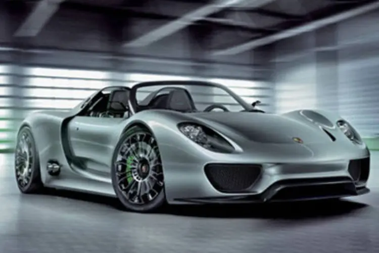Porsche apresenta seu modelo híbrido (.)