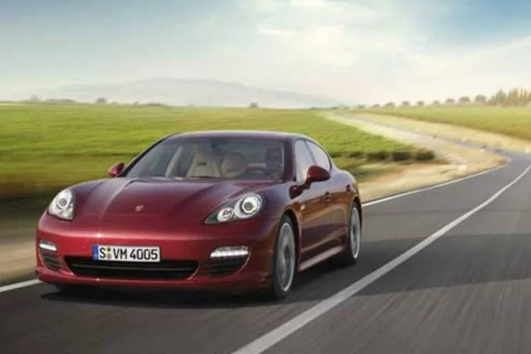 Porsche Panamera: A perua compartilharia a plataforma usada na futura geração do Bentley Continental GT (Divulgação)