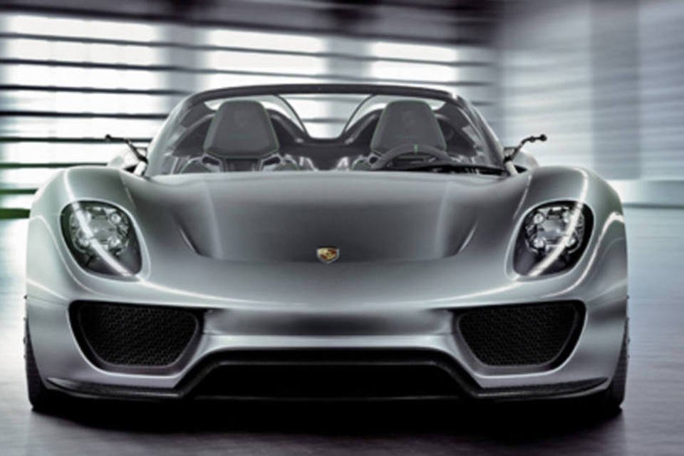 Decisão judicial nos EUA favorece fusão da Porsche com Volks