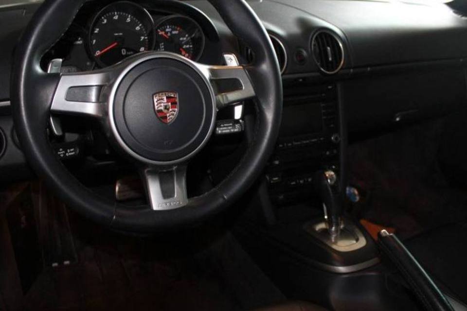 LG Eletronics fornecerá monitores para Honda e Porsche