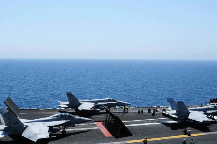 
	Avi&atilde;o: intercepta&ccedil;&atilde;o foi &quot;provoca&ccedil;&atilde;o muito preocupante&quot;, diz vice-conselheiro de Seguran&ccedil;a Nacional
 (Mass Communication Specialist 3rd Class Joshua Card/U.S. Navy/Handout via Reuters)