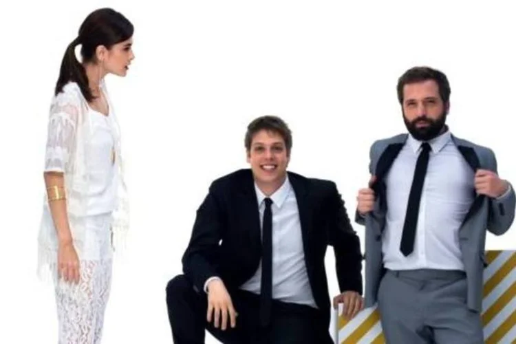 
	Em &quot;Ano Dif&iacute;cil&quot;, os humoristas do Porta dos Fundos explicam como foram parar em um comercial de moda
 (Reprodução/YouTube)