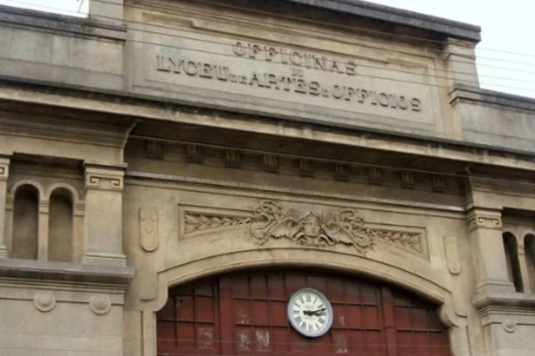 
	Port&atilde;o das oficinas do Liceu de Artes e Of&iacute;cios de S&atilde;o Paulo: a dire&ccedil;&atilde;o n&atilde;o quis falar com a imprensa, alegando estar abalada com o acidente
 (Dornicke/Wikimedia Commons)