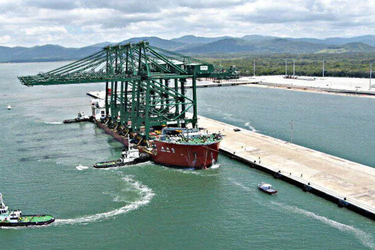 
	Um dos principais ativos da empresa, o Porto de Itapo&aacute;, em Santa Catarina, passar&aacute; por uma expans&atilde;o
 (Divulgação/ Porto de Itapoá)