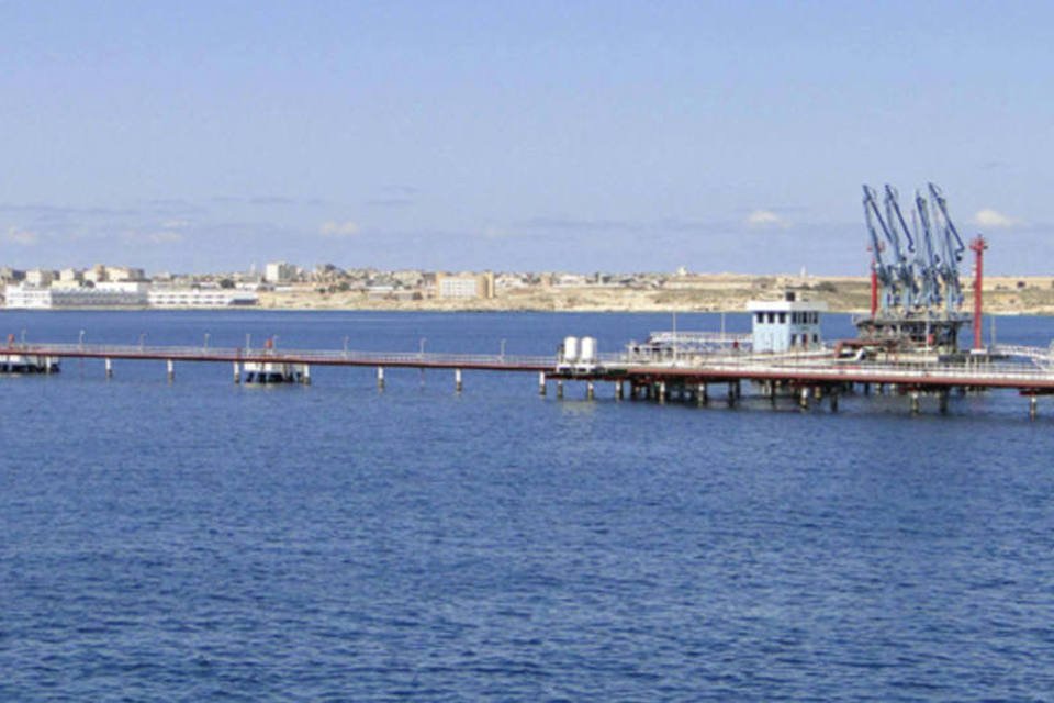 Porto de Hariga, na Líbia, retoma exportação de petróleo