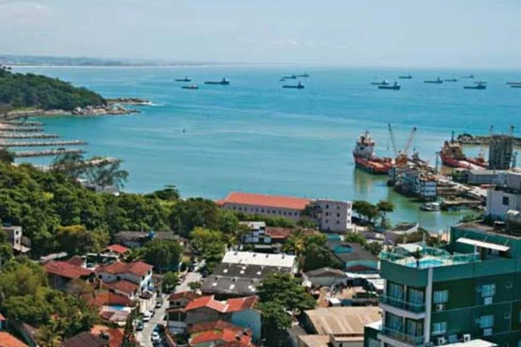 
	Porto de Imbetiba, em Maca&eacute;:&nbsp;os portos mais importantes do Estado do Rio est&atilde;o saturados, como o de Maca&eacute; (litoral norte), Niter&oacute;i (regi&atilde;o metropolitana) e Rio.&nbsp;
 (Marcelo Correa/EXAME.com)