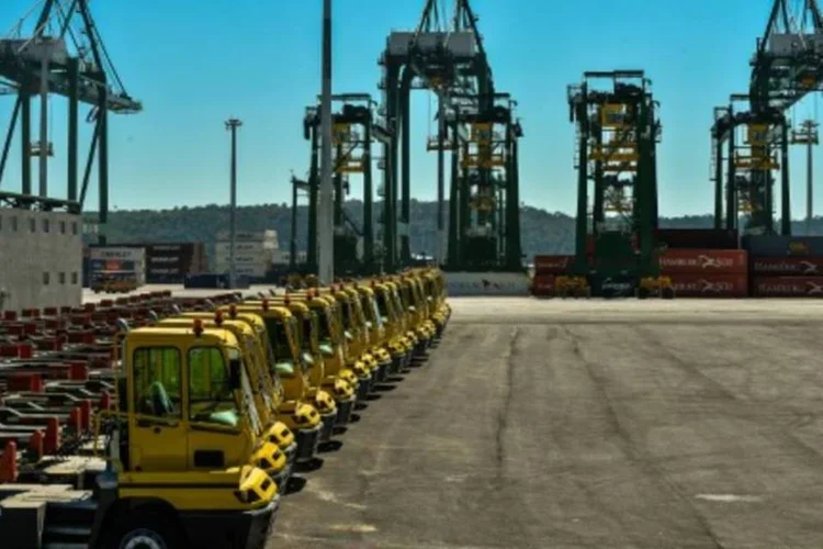 Inauguração do Porto de Mariel, na província cubana de Artemisa: "os investidores estrangeiros devem ter muito cuidado", diz líder dissidente (Adalberto Roque/AFP)
