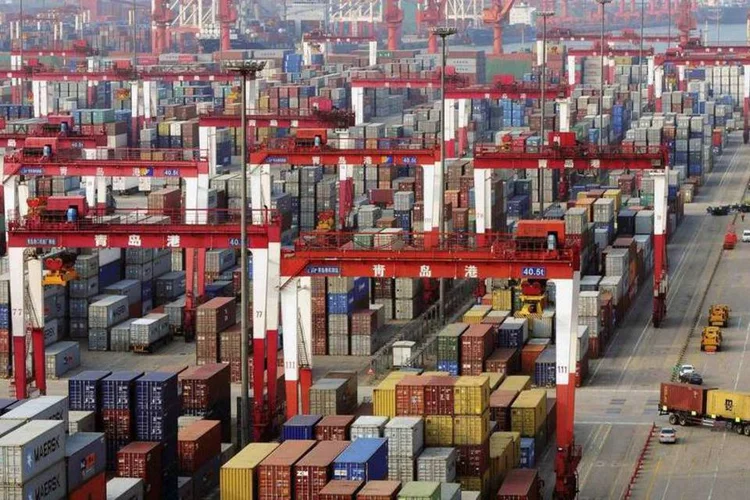 Porto na China: resultados das exportações e importações refletiram uma sólida demanda tanto externa quanto doméstica (China Stringer Network/Reuters/Reuters)