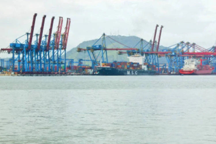 O Noble Group investiu R$ 100 milhões na obra no Porto de Santos, que demorou 18 meses para ficar pronta (.)