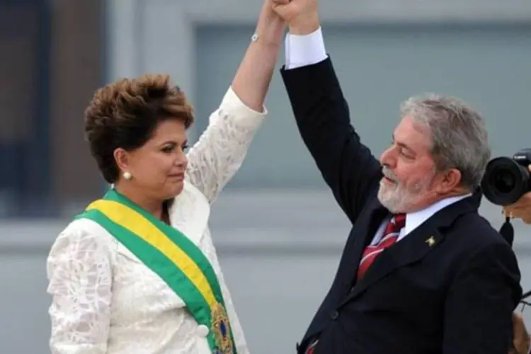 Dilma vai ao hospital dar seu apoio a Lula (Fabio Rodrigues/Agência Brasil)