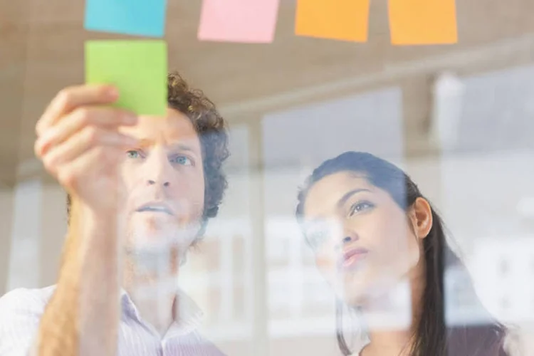 post its (Thinkstock/Wavebreakmedia Ltd)