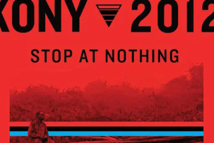Produzido pela ONG Invisible Childrens, Kony 2012 se tornou o vídeo de mais rápida ascensão na história do YouTube (Invisible Children)