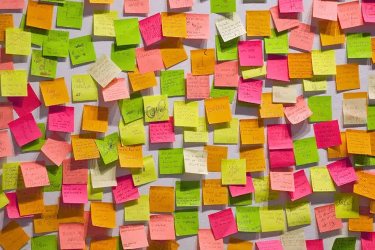 
	&quot;Post-it&quot;: a produtividade fica comprometida sem um organograma funcional
 (Flickr/Creative Commons/Ignacio Palomo Duarte)