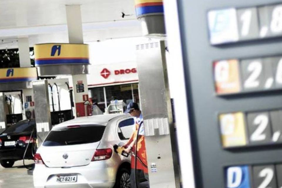 Fecombustíveis: postos faturam 11,5% mais em 2011