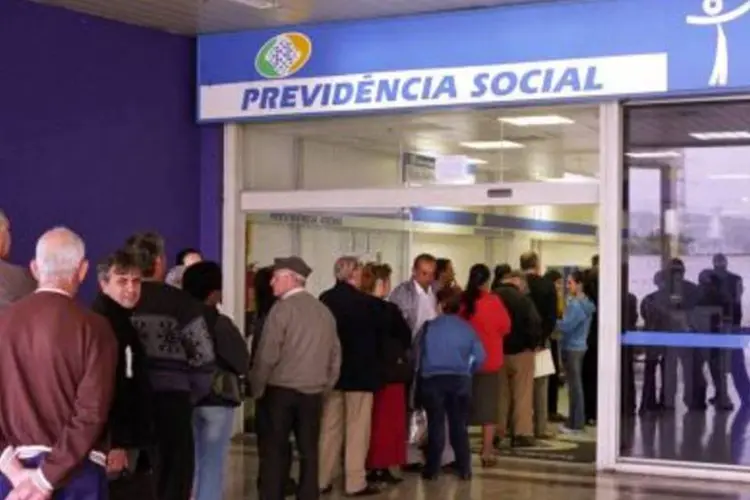 INSS: As fraudes foram constatadas inicialmente pelo Instituto após o exame de aposentadorias e pensões concedidas em Além Paraíba (MG) (.)