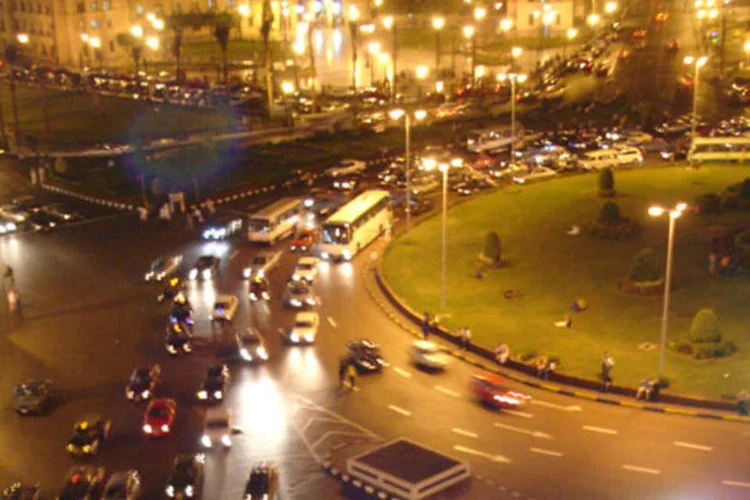 Praça Tahrir, no Cairo: resposta do governo aos protestos não foi suficiente (Crashsystems/Wikimedia Commons)