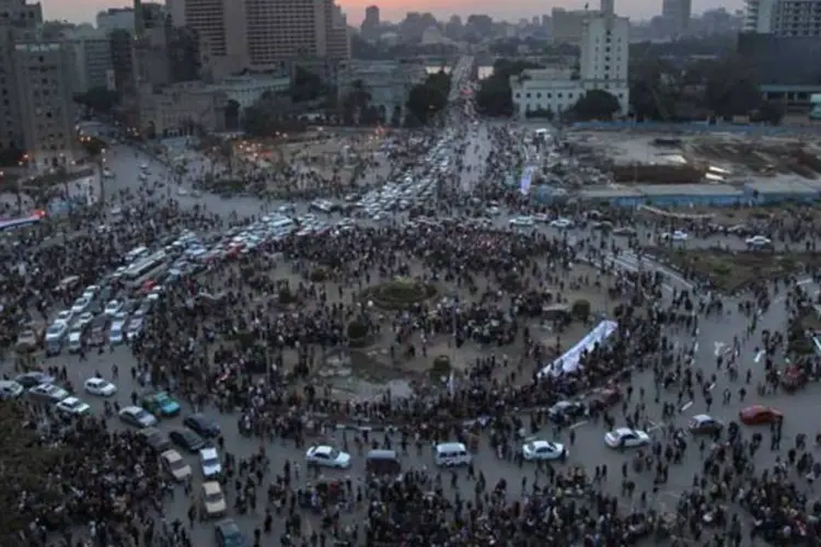 Comemoração após queda de Mubarak no Egito: revista celebra "tsunami de mudanças" (John Moore/Getty Images)