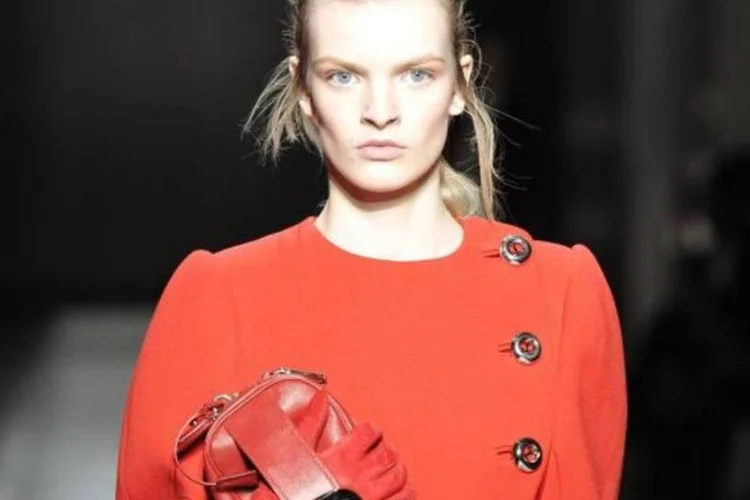 
	Modelo desfilando Prada: nenhum n&uacute;mero sobre o total de vendas estava dispon&iacute;vel
 (Getty Images)