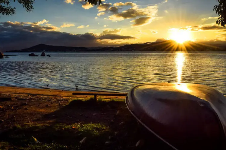 Praia do Itaguaçu em Florianópolis Santa Catarina (Thinkstock)