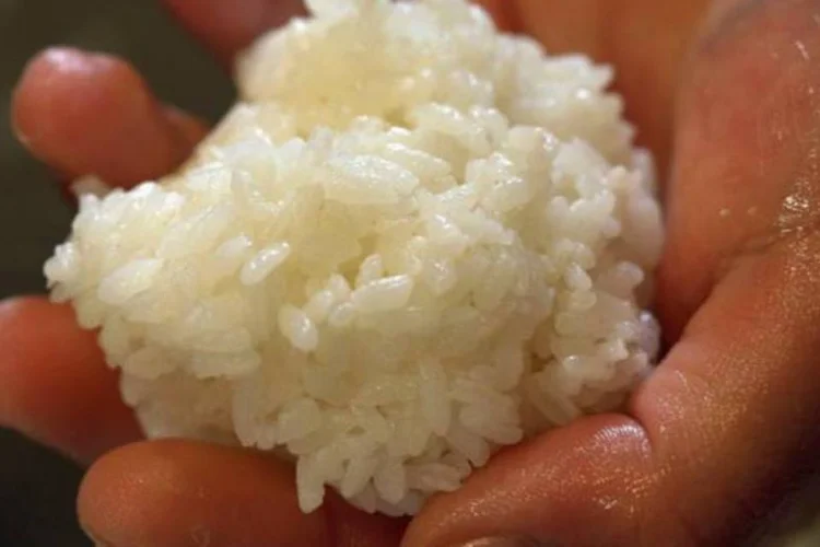 Preparação de arroz no Japão: congestionamentos dificultam logística de distribuição (David Silverman/Getty Images)