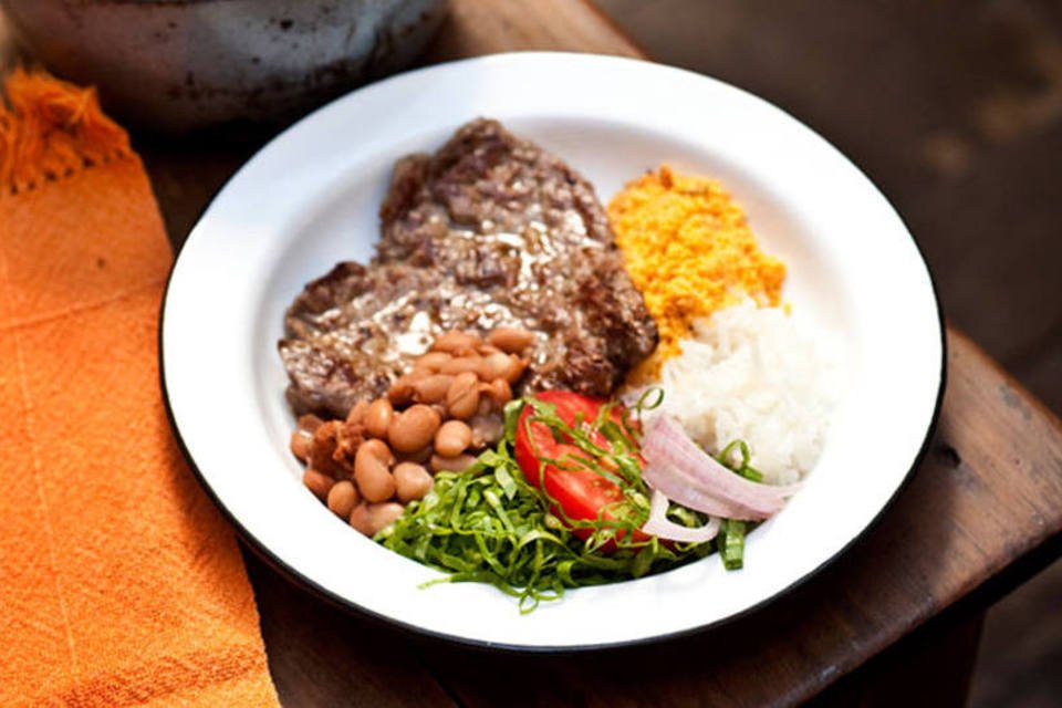 Variação de preço do prato feito pode chegar a até 279% nas metrópoles brasileiras, diz pesquisa