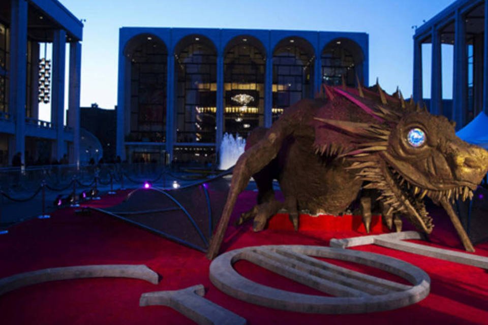 Pré-estreia de Game of Thrones atrai milhares de fãs em NY