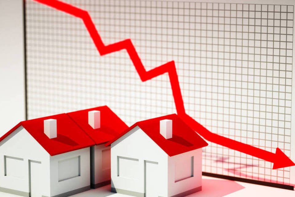 Preço dos imóveis tem queda real de 8% em um ano