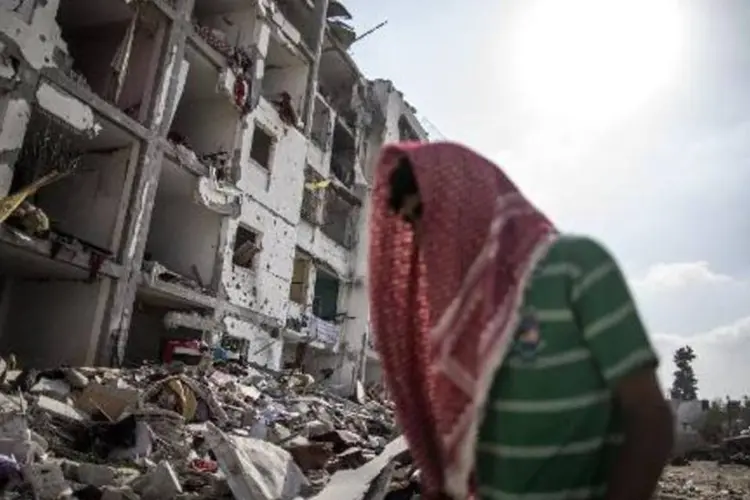 Prédio destruído em Faixa de Gaza: mais de 1.850 pessoas morreram no conflito (Marco Longari/AFP)