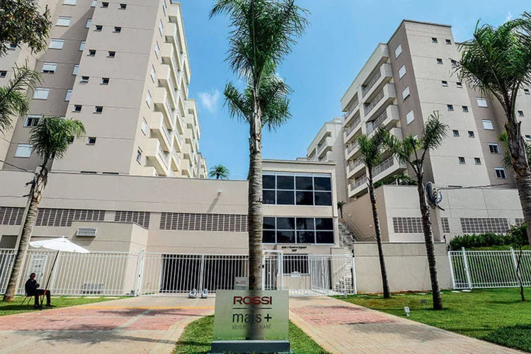 
	Pr&eacute;dio da Rossi em S&atilde;o Paulo: a empresa divulgou ao mercado em agosto passado in&iacute;cio de processo de reestrutura&ccedil;&atilde;o financeira
 (Alexandre Battibugli / EXAME)