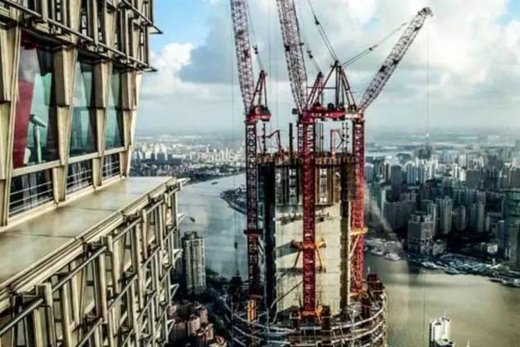 Prédio em construção em Xangai: o ritmo da reforma econômica será ditado pela nova liderança comunista (Getty Images)