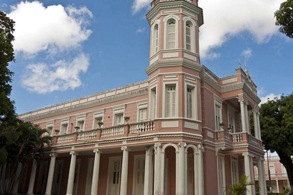 Universidade Estadual do CE é acusada de racismo