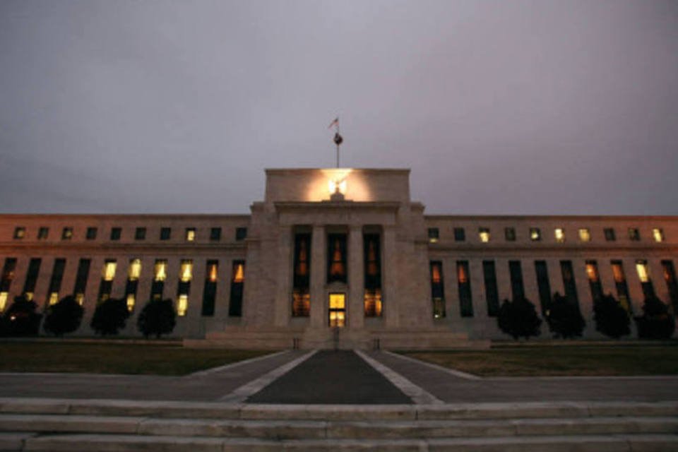 Fed mantém juro quase zero e decide reinvestir recursos