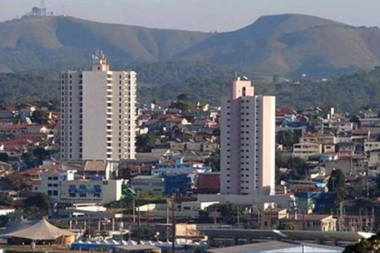 Além da remoção dos moradores, a solicitação prevê a vigilância diária dos 140 apartamentos situados nos andares mais baixos dos edifícios (Imovelweb/Divulgação)