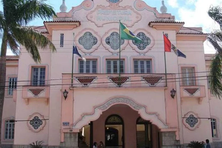 Prédio da prefeitura municipal de Teresópolis, no Rio de Janeiro (Wikimedia Commons)