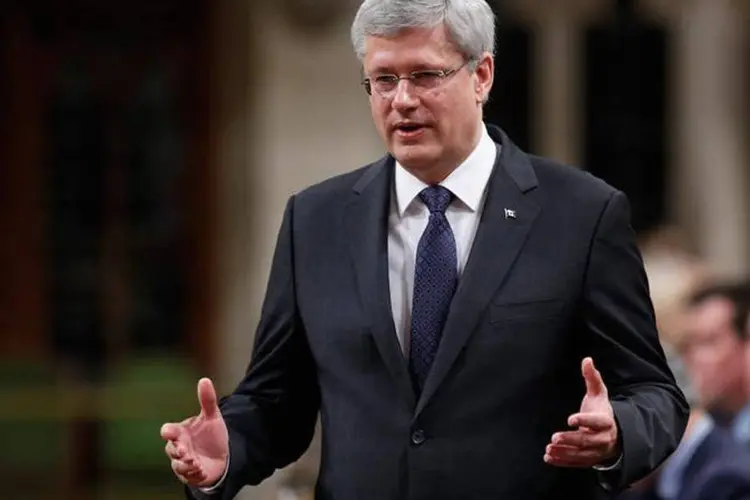 
	Premi&ecirc; Stephen Harper faz discurso em Ottawa, a poucos metros do local onde um atirador foi abatido
 (Chris Wattie/Reuters)