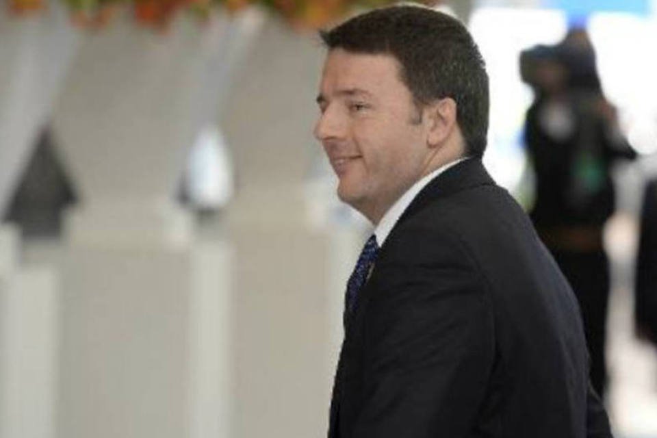 Governo Renzi aprova reforma radical no Senado italiano