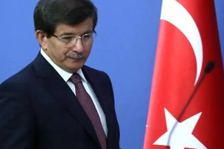 
	Primeiro-ministro turco, Ahmet Davutoglu: &quot;s&atilde;o mentiras sem fundamento&quot;, disse
 (Adem Altan/AFP)