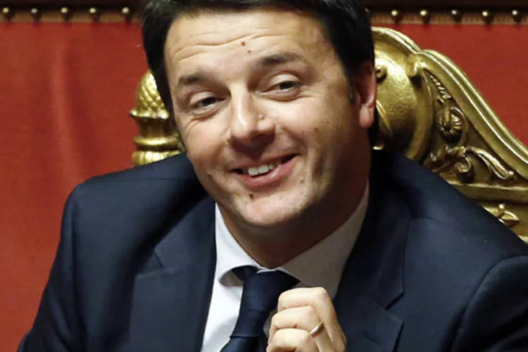 Primeiro-ministro da Itália, Matteo Renzi, durante a sessão no Senado que deverá aprovar em votação o seu governo, em Roma (Remo Casilli/Reuters)