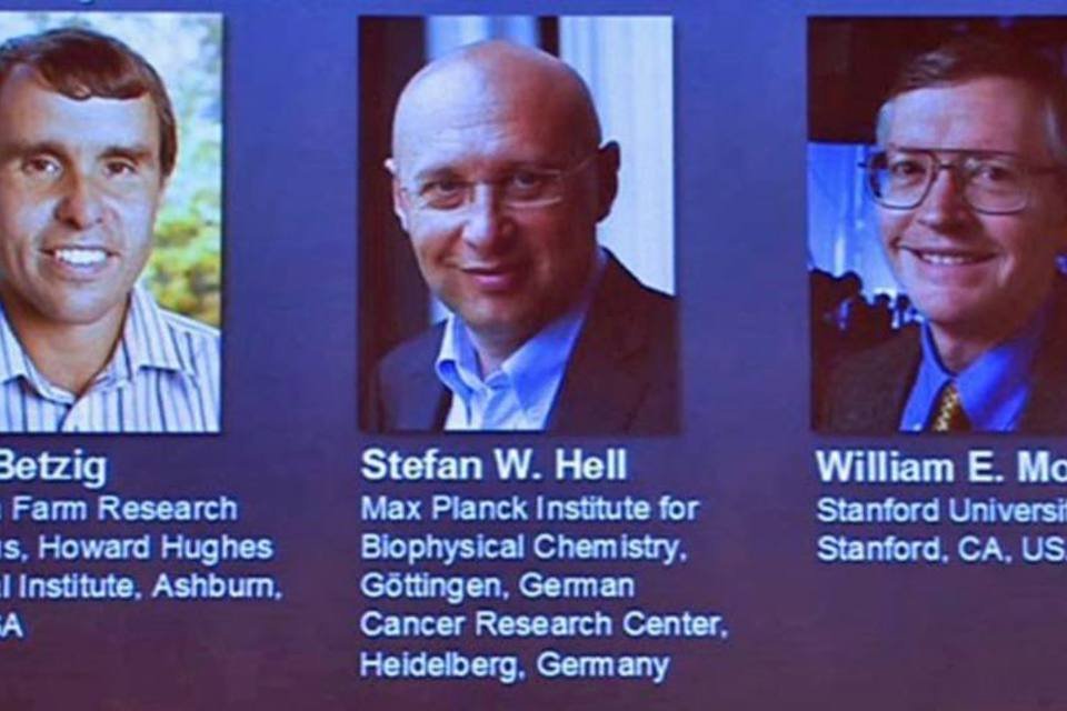 Nobel de Química premia pesquisadores por estudos sobre DNA