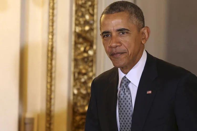 
	Barack Obama: &quot;continuamos a cooperar de forma cont&iacute;nua a respeito de opera&ccedil;&otilde;es em potencial em &aacute;reas como a L&iacute;bia, onde se tem os prim&oacute;rdios de um governo&quot;
 (David Fernandez/ Reuters)